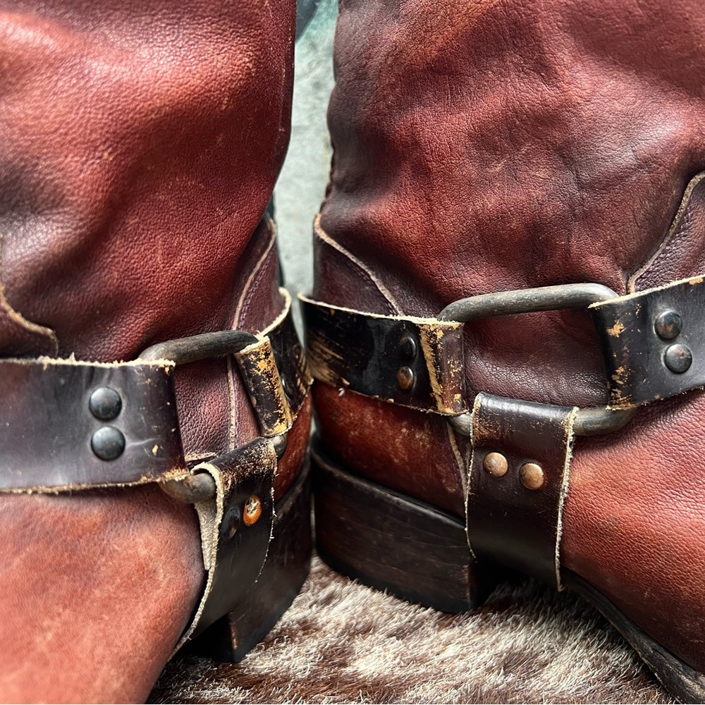 FREEBIRD PHILLY Tall Harness Boots in Distressed Rust Cowgirl - Picture 5 of 16